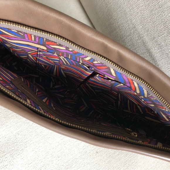 Marc by Marc Jacobs Tan Leather Clutch - Picture 4 of 4